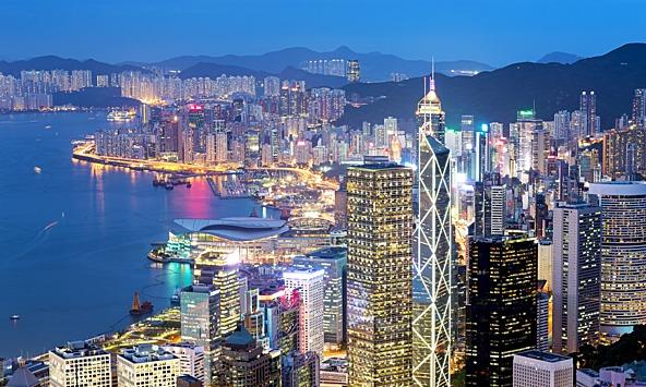 Hong Kong at night skyline_crop